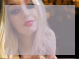 Adult chat with HoneyBuns: Strip-tease