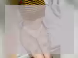 Connect with webcam model Ayumi21: Smoking