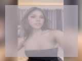 Connect with webcam model AluxeAndrea: Kissing
