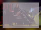Adult chat with AliceReign: Kissing