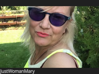 View JustWomanMary profile in Make New Friends category