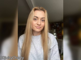 Visit 00JuicyCherry profile