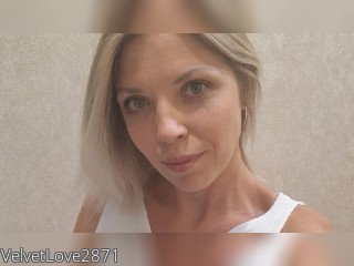 Visit VelvetLove2871 profile