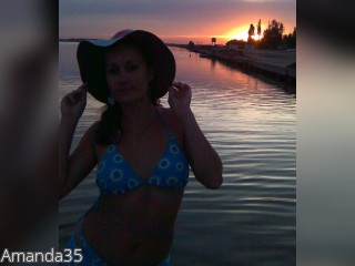 Visit Amanda35 profile