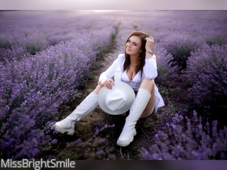 View MissBrightSmile profile in Make New Friends category