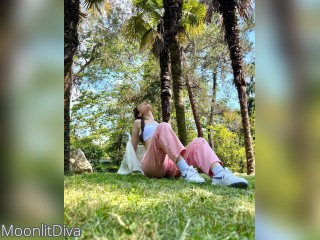 Visit MoonlitDiva profile