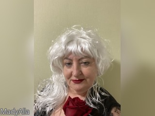 Visit MadyAlla profile