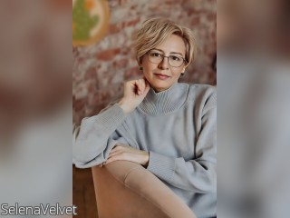 Visit SelenaVelvet profile