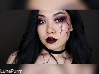 Visit LunaPurrr profile