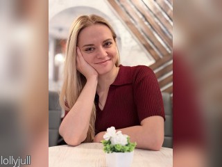Visit lollyjull profile