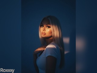 Visit Roxxxy profile