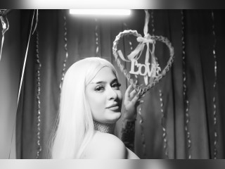 Visit NayaNoirX profile