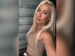 Visit QueenElly111 profile