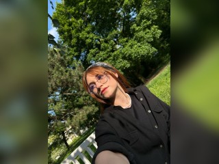 Visit KallyLees profile