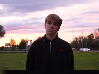 View DaveBevy profile in Men category