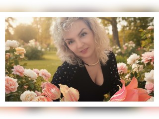 Visit AlexaCristal profile