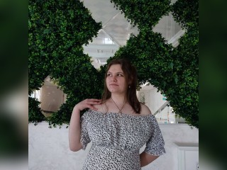 Visit rosegoldyy profile