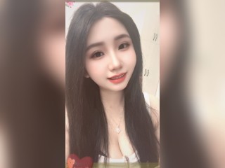 Visit BritneyEva profile