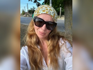 Visit AureliaHots profile