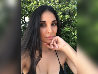 Visit CrystalVenom000 profile