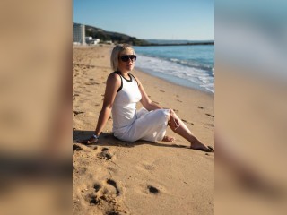 Visit LadyVelvet01 profile