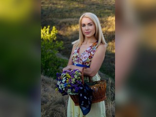 View LadyElyaWhisp profile in Make New Friends category