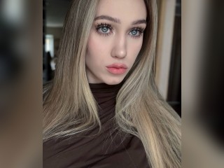 Visit Anngell profile