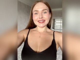 View QueenNati profile in Glamour Girls category