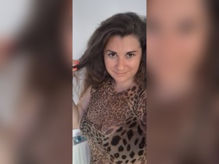Visit Karinna profile
