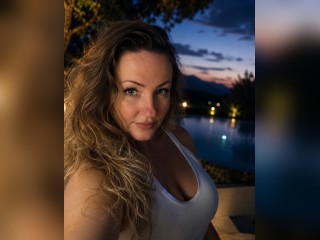 Visit VelvetDiamond profile