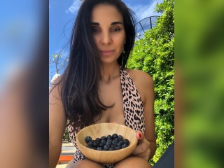 Visit CrystalVenom000 profile