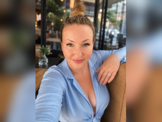 Visit VelvetDiamond profile
