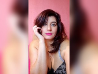 Visit Mia44 profile