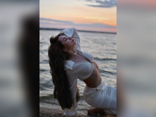 View Seductivecat111 profile in Make New Friends category