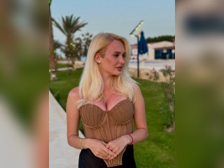 Visit MissLunar profile