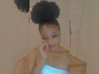 View Amberx101 profile in Girls - Not So Shy category