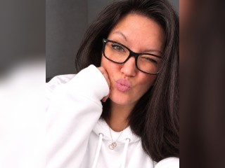 View MisssCutiePieXO profile in Glamour Girls category