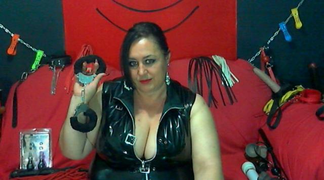 Connect with webcam model cutebbwforyou: Armpits