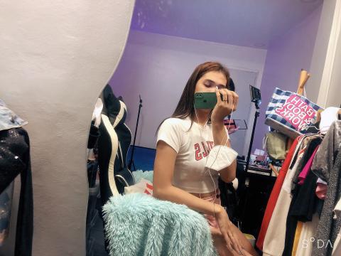 Connect with webcam model Eunicethehardfu: Role playing