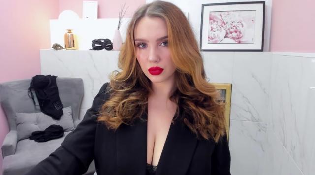 Explore your dreams with webcam model DarsyFancy: BDSM