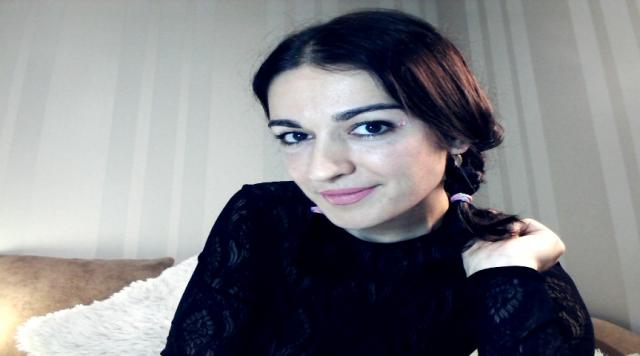 Explore your dreams with webcam model TinaVentura: Lace
