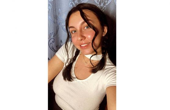 Explore your dreams with webcam model MissMari99: Music