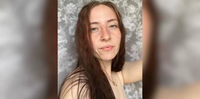 Find your cam match with AnetMur03: Nails