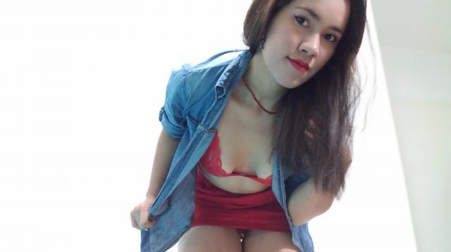 Explore your dreams with webcam model ZoeyHarper: Mistress