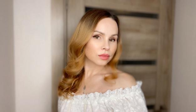 Welcome to cammodel profile for MelindaMills: Live orgasm