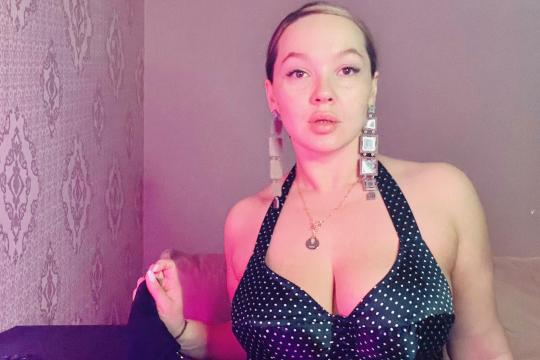 Why not cam2cam with RichBabyDoll: Nails