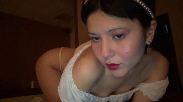 Why not cam2cam with AsianPrincess: Lace