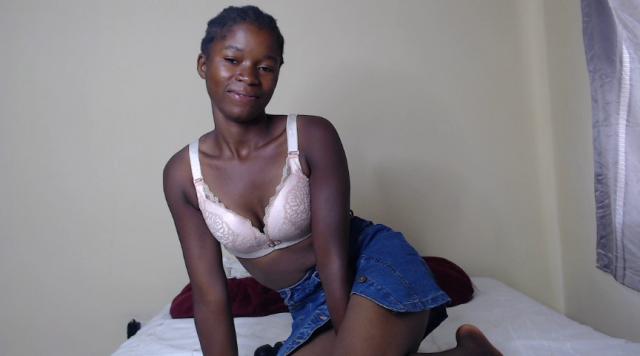 Find your cam match with Anickie01x: Squirting