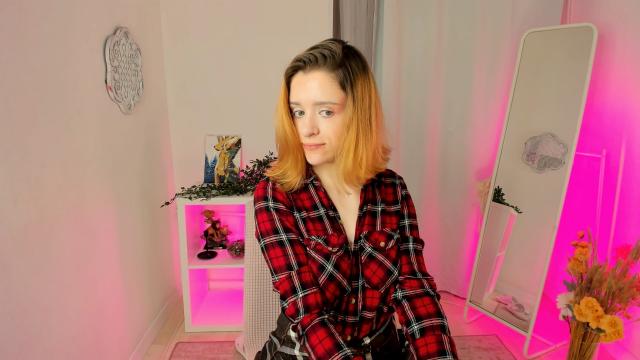 Find your cam match with FrancescaSmit: Mistress