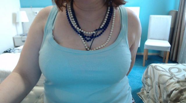 Find your cam match with 1annete: Conversation